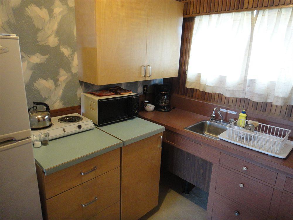 קווסנל Airport Inn מראה חיצוני תמונה